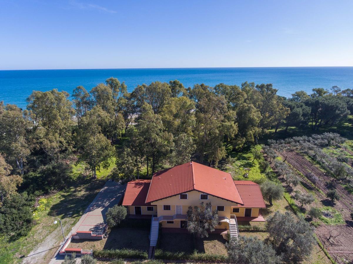 Residence Torretta Beach Crucoli Buitenkant foto